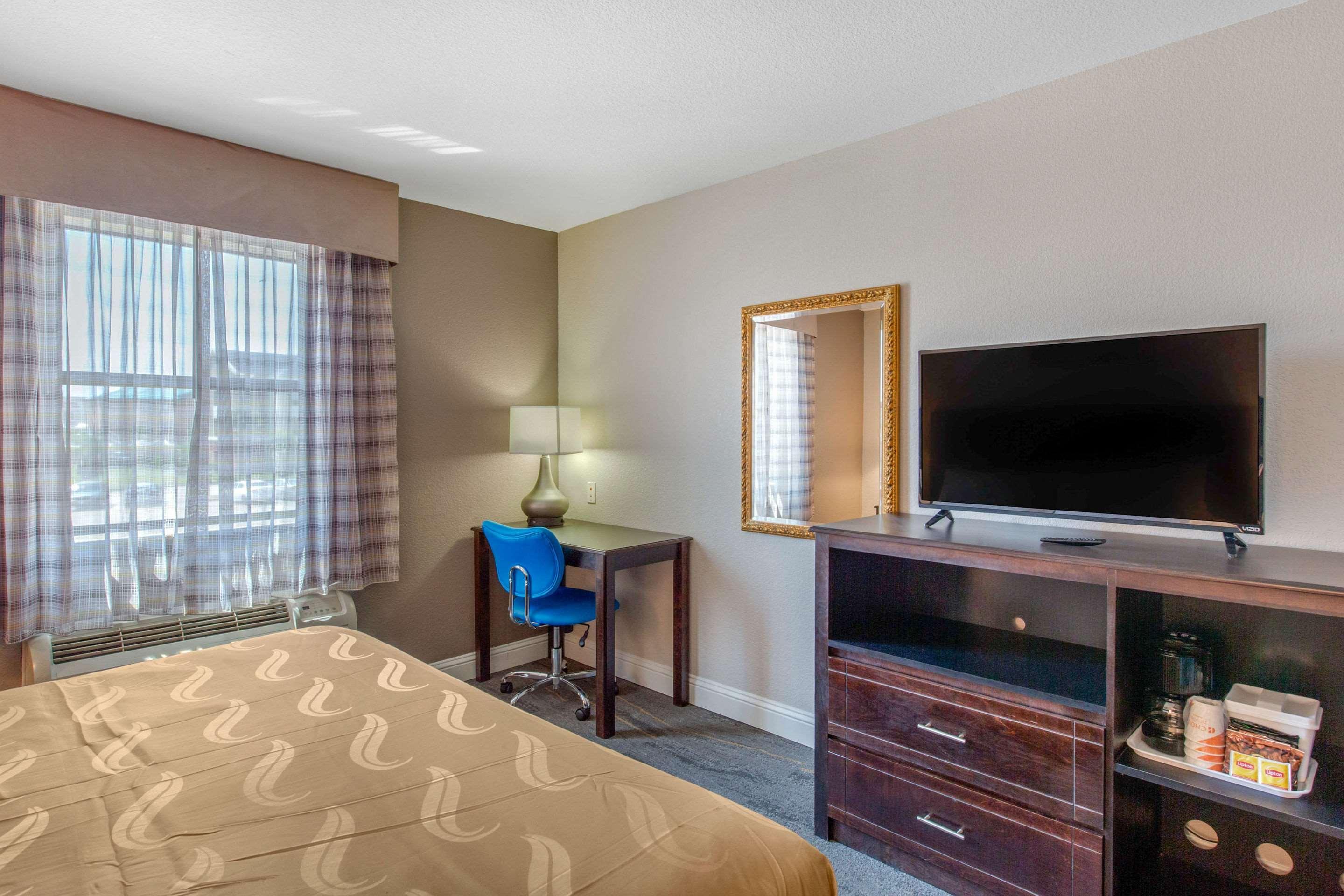 Quality Inn And Suites Port Arthur Nederland Экстерьер фото