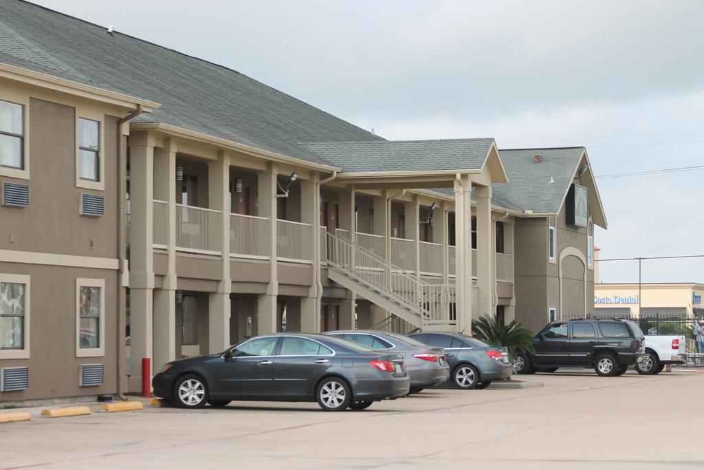 Quality Inn And Suites Port Arthur Nederland Экстерьер фото